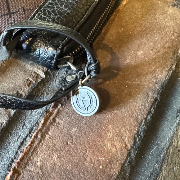 Kerrits Leather Wristlet Zip-Around Wallet Brown - Picture 5 of 5